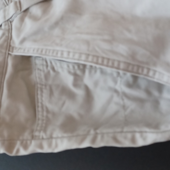 Columbia sportswear men's cargo beige shorts size 42 inseam 8 lots of pockets - Picture 6 of 9